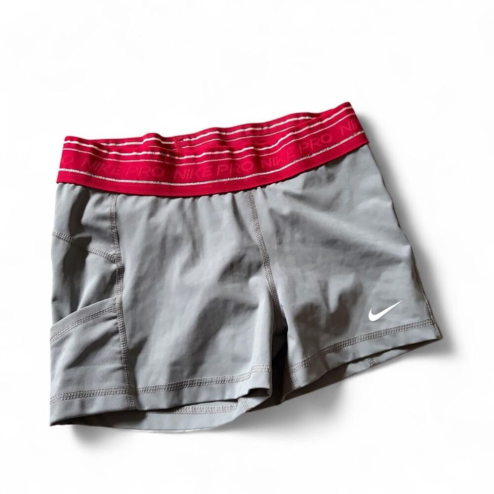 Nike Women's Grey and Pink Shorts